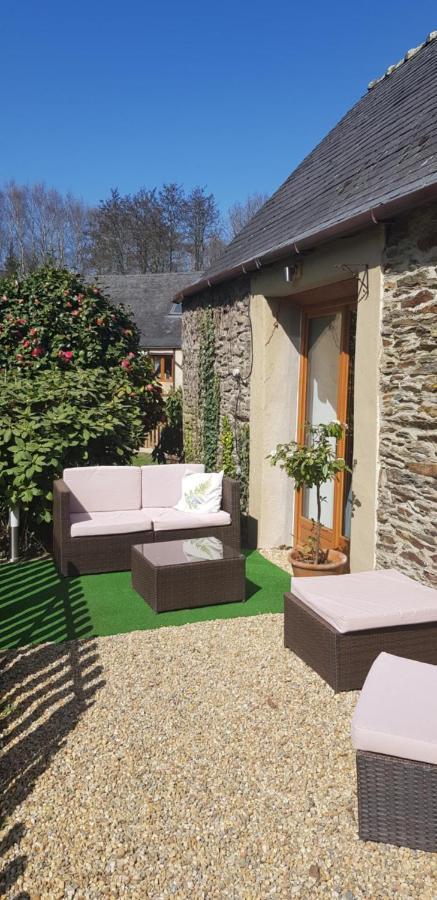 Le Vieux Moulin Gites - Detached Cottage With Garden Views And Pool Guegon Luaran gambar